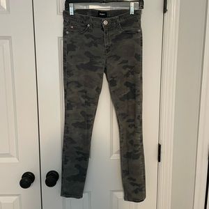 Hudson Jeans, camo skinny jeans size 27, mid rise